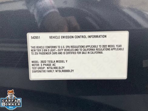 Used 2022 Tesla Model Y Long Range AWD/4WD image 14