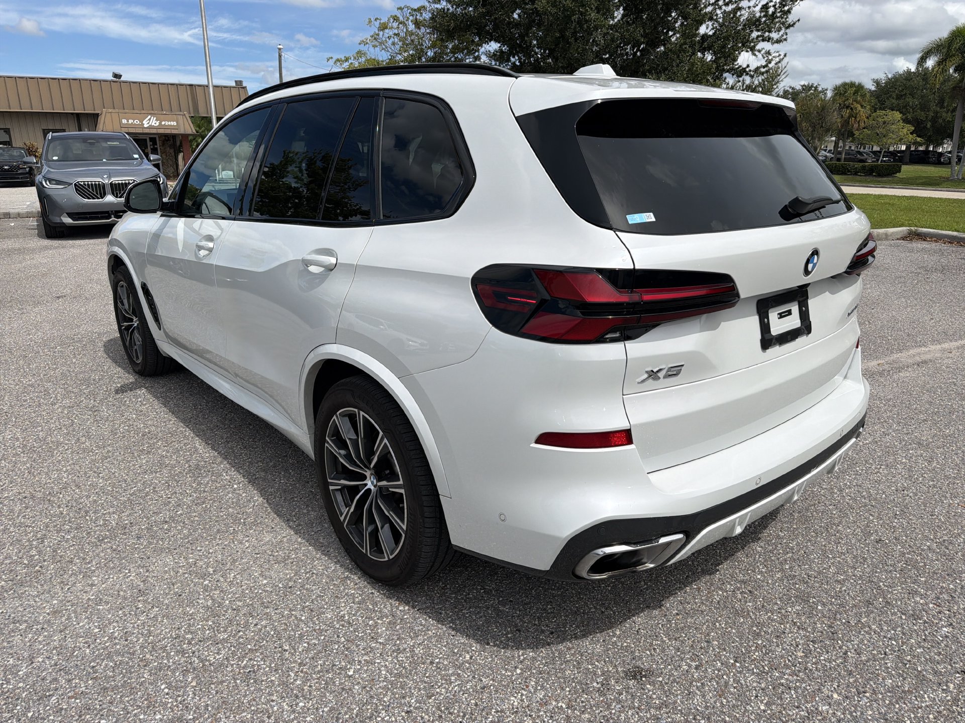 Used 2025 BMW X5 xDrive40i AWD/4WD image 6
