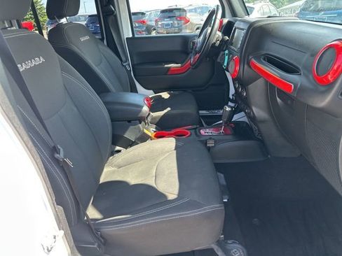 Used 2018 Jeep Wrangler Unlimited Sahara image 19