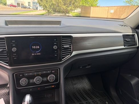 Used 2023 Volkswagen Atlas SE w/ Black Wheel Package AWD/4WD image 18