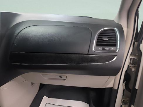 Used 2012 Chrysler Town & Country Touring w/ Entertainment Group #1 image 25