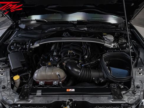 Used 2018 Ford Mustang Shelby GT350R w/ GT350R Equipment Group 920A RWD image 49