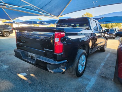 Used 2019 Chevrolet Silverado 1500 Custom w/ Infotainment Package RWD image 4