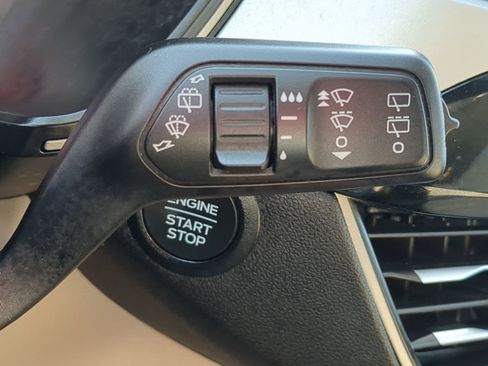 Used 2021 Ford Escape SEL w/ Technology Package image 29