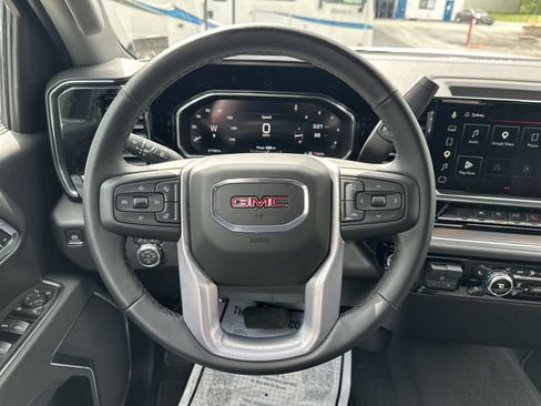 Used 2026 GMC Sierra 1500 SLT AWD/4WD image 13