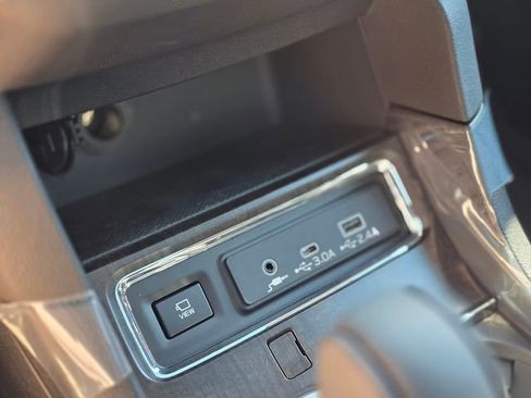 New 2026 Subaru Ascent Touring AWD/4WD image 31