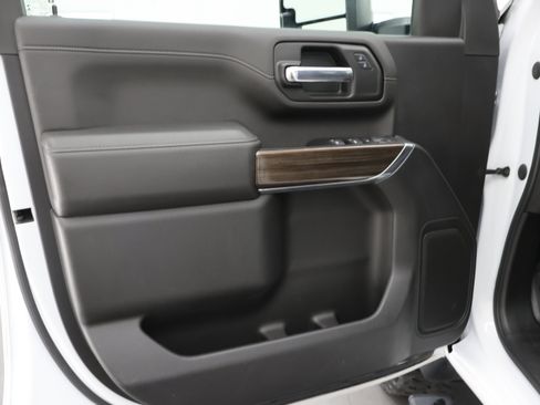 Used 2023 Chevrolet Silverado 2500 LT w/ Convenience Package AWD/4WD image 38