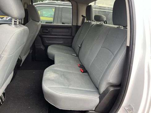 Used 2017 RAM 1500 Express AWD/4WD image 9