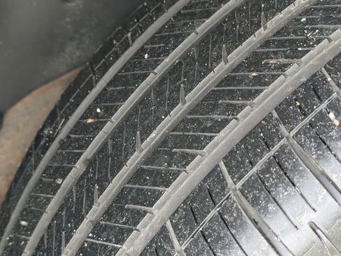 Used 2003 GMC Yukon XL Denali image 37