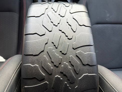 Used 2018 Jeep Wrangler Unlimited Rubicon AWD/4WD image 39