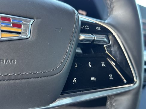 Used 2025 Cadillac Escalade V AWD/4WD image 21