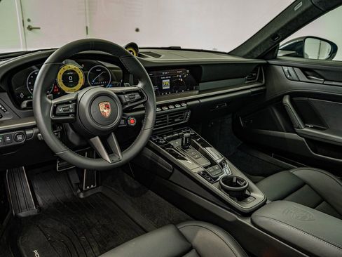 Certified 2026 Porsche 911 Carrera GTS image 4