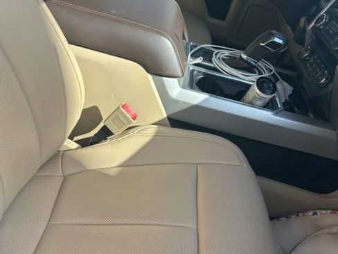 Used 2018 Ford F150 Lariat image 10