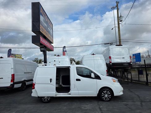 Used 2017 Nissan NV200 SV w/ Technology Package image 5