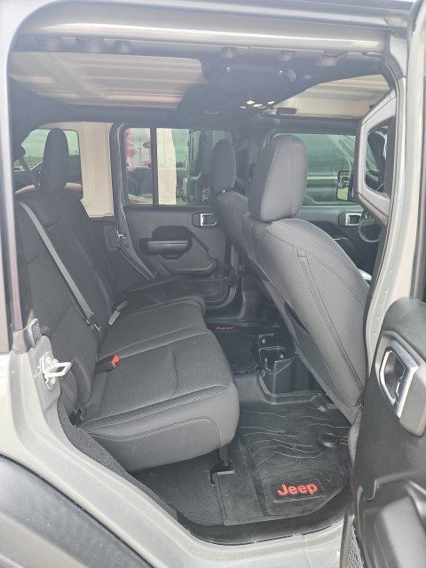 Used 2019 Jeep Wrangler Unlimited Sport S AWD/4WD image 9