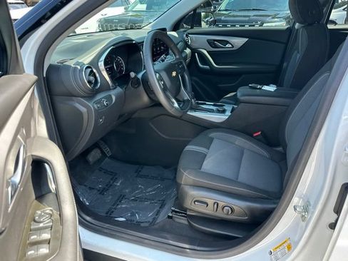 Used 2023 Chevrolet Blazer LT w/ Convenience Package FWD image 2