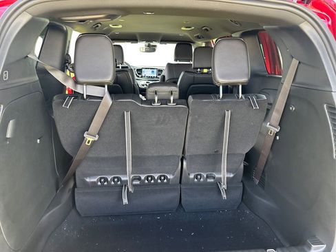 New 2026 Chrysler Pacifica Select image 11