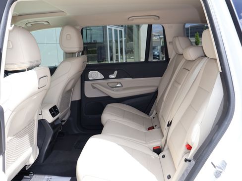 Used 2020 Mercedes-Benz GLS 450 4MATIC image 28