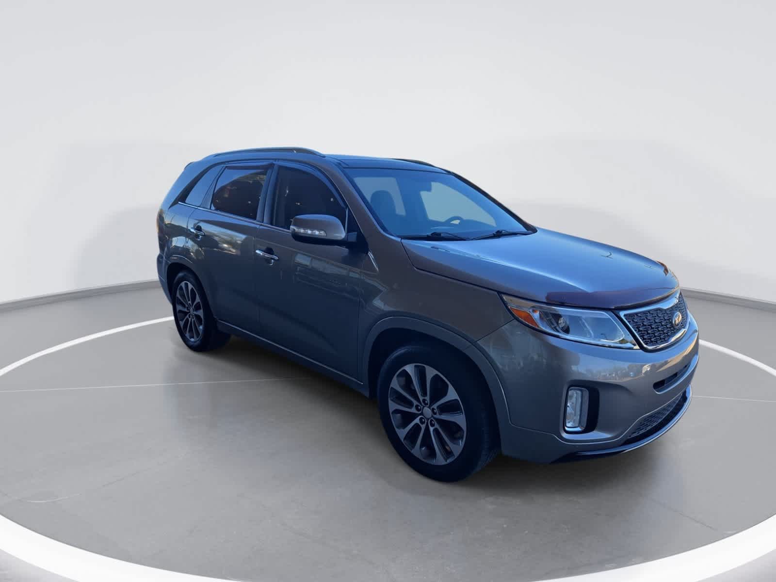Used 2014 Kia Sorento SX w/ 3rd Row Package FWD image 2