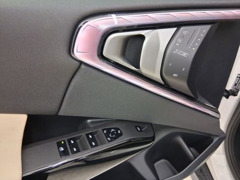 New 2026 BMW X3 xDrive30 w/ Convenience Package image 12