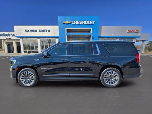 Used 2023 GMC Yukon XL Denali Ultimate image 13