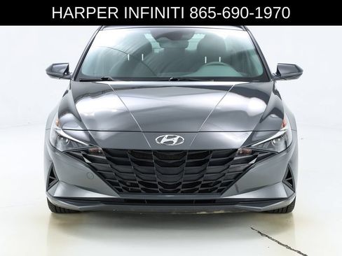 Used 2023 Hyundai Elantra Blue FWD image 17