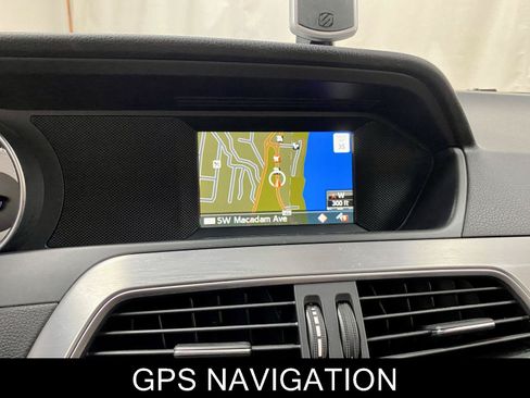 Used 2013 Mercedes-Benz C 250 Sedan image 26