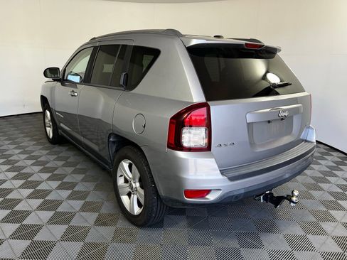 Used 2014 Jeep Compass Latitude w/ Sun/Sound Group AWD/4WD image 7