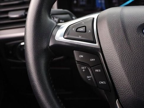 Certified 2024 Ford Edge SEL image 11