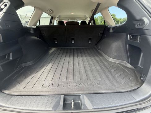 Used 2018 Subaru Outback 2.5i Premium AWD/4WD image 28
