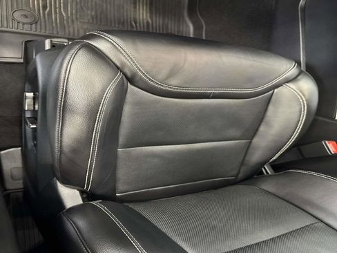 Used 2023 Ford Explorer ST w/ Equipment Group 401A image 13