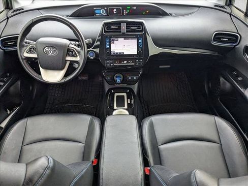 Used 2016 Toyota Prius Three Touring image 18