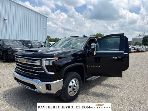 Used 2024 Chevrolet Silverado 3500 LTZ w/ LTZ Plus Package AWD/4WD image 24
