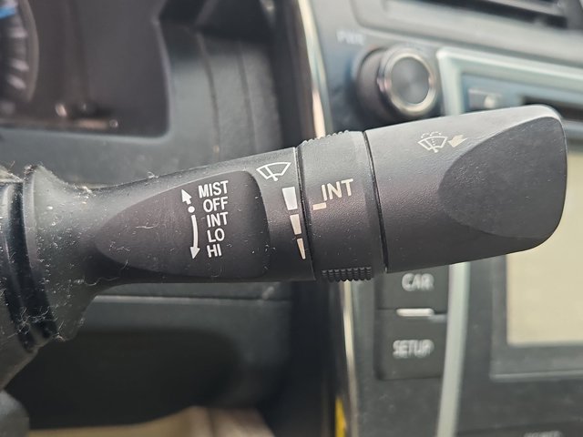 Used 2014 Toyota Camry LE FWD image 15