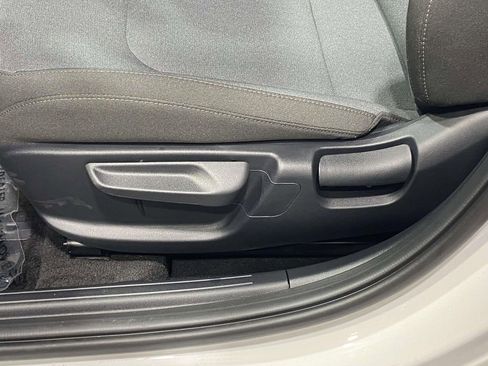 New 2026 Kia K4 LXS image 16