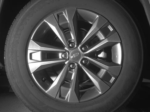 Used 2025 Chevrolet Equinox LT image 15