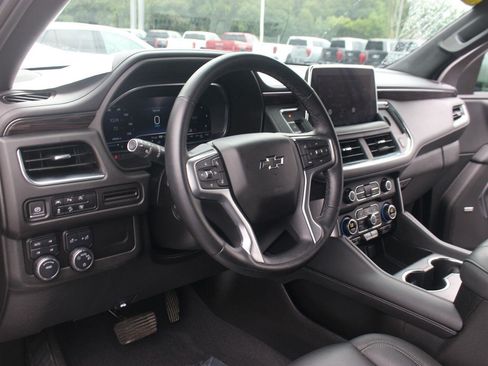 Used 2024 Chevrolet Tahoe Z71 w/ Luxury Package AWD/4WD image 21