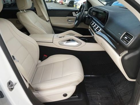 Used 2021 Mercedes-Benz GLS 450 4MATIC image 21