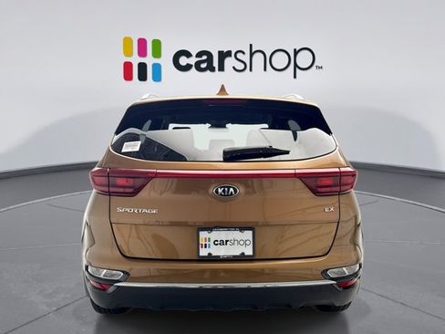 Used 2021 Kia Sportage EX AWD/4WD image 4