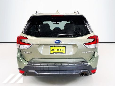 Used 2021 Subaru Forester Limited image 6