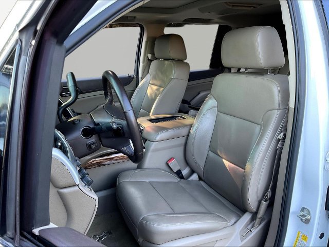 Used 2016 GMC Yukon SLT w/ Premium Edition AWD/4WD image 22