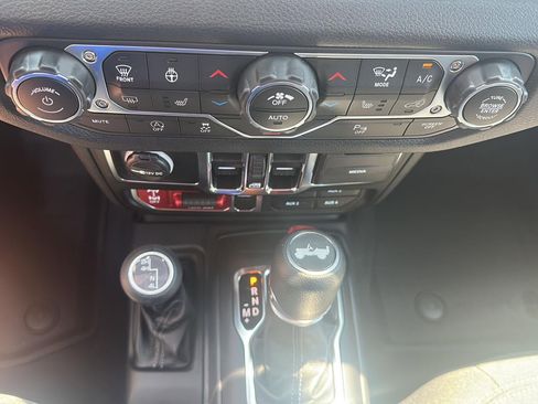 New 2025 Jeep Wrangler Unlimited Sport image 18