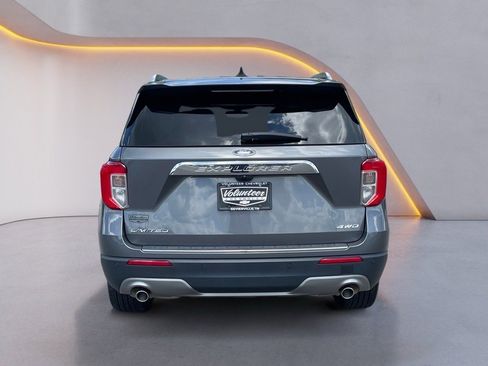 Used 2023 Ford Explorer Limited w/ Equipment Group 301A image 6