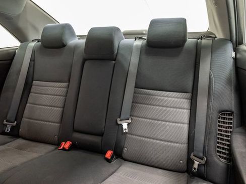 Used 2017 Toyota Camry LE FWD image 21