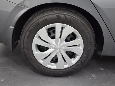 Used 2025 Nissan Versa S w/ Trunk Package FWD image 5