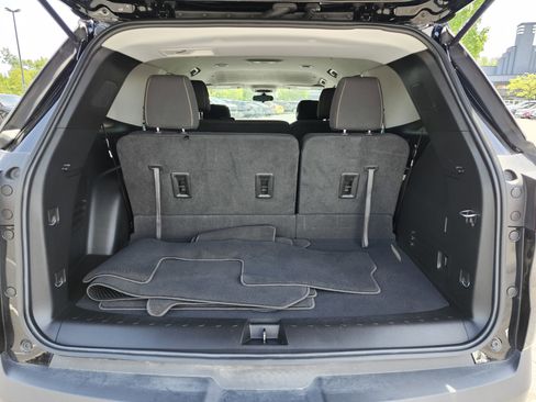 Used 2020 Chevrolet Traverse LS FWD image 23