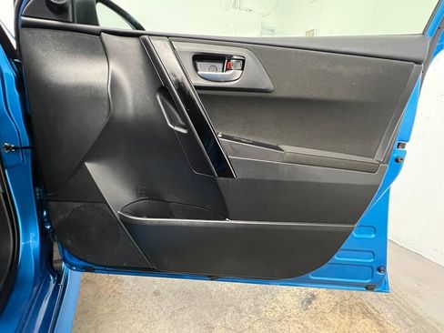 Used 2017 Toyota Corolla iM w/ All-Weather Mat Package FWD image 11