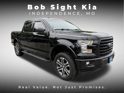 Used 2017 Ford F150 XLT w/ Equipment Group 302A Luxury AWD/4WD image 11