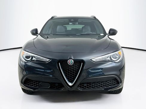 Used 2023 Alfa Romeo Stelvio Ti AWD/4WD image 2
