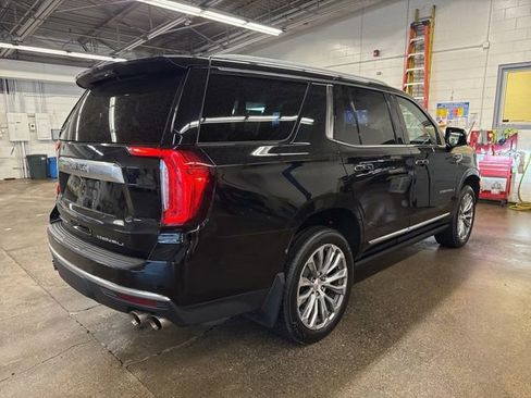 Used 2021 GMC Yukon Denali w/ Denali Premium Package AWD/4WD image 6